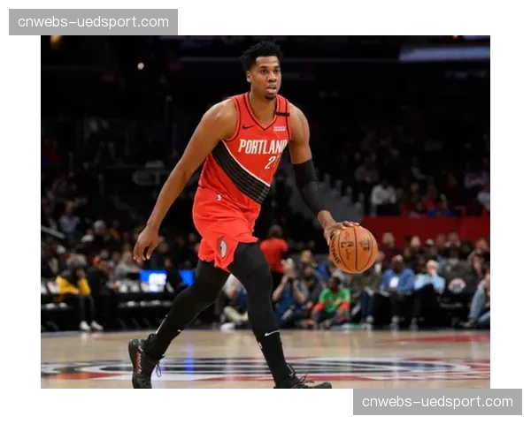 勇士签下发展联盟盖帽王查尔斯·巴锡应对内线伤病危机